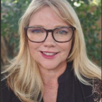 Kelli Eaves, Cawa
