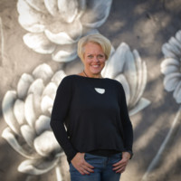 Rebecca Van Dyke Robrahn