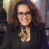 Vânia Mara Dias