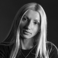 Veronika Grady