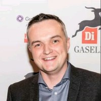 Anders Hellström