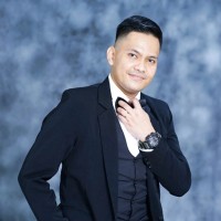Dicky Vebrian, S. Tr. A.B., Cps., Cht