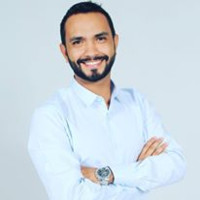 Gustavo Santana