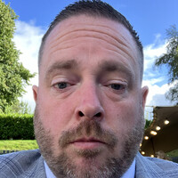 Simon Shields