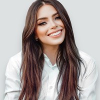 Alessandra Fróes Vega