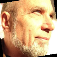 Julián R.