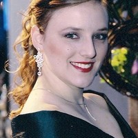 Anna Caroline Jobski de Araujo