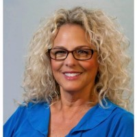 Laura Farhat-Bramson