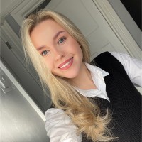 Lucy Davies