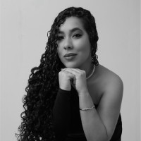 Nayla Santos