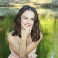 Ella Vires