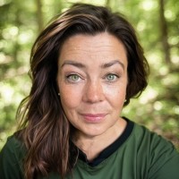 Jennifer Graves