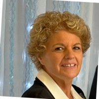 Carolyn Stout