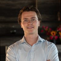 Arne Van den Broeck