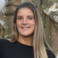 Mia Arnott