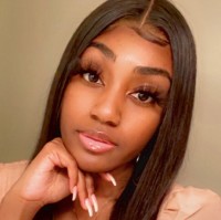 La’Tania Cruz