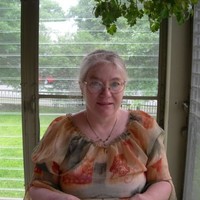 Lynn Holland