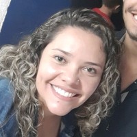Verônica Simões