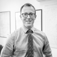 Tom Julian MRICS FAAV MBPR (Assoc.)