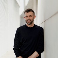 Janosch Delcker