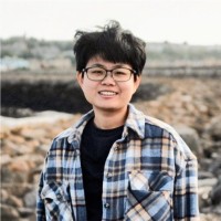 Christine Lo