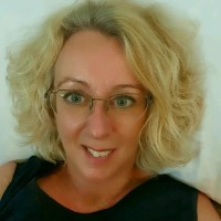 Helle Thomsen