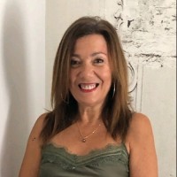 Lucie Genova