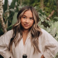 Selena De La Torre