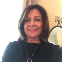 Luz M Hernandez