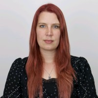 Yvette Loer