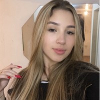 Larissa Mansur