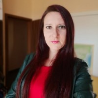 Lora Ganeva