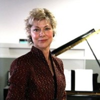 Sharon Lund