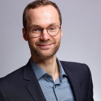 Dr. Lukas Vorberg