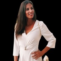Paula Rayes