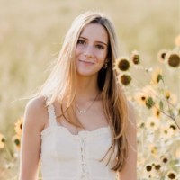 Lucy Foster