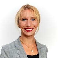Dr. Alina Weber