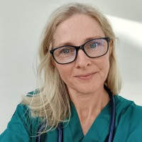 Laura Houliston
