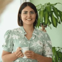 İzel Yazan