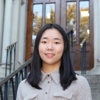 Xinyi(Holly) Deng