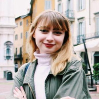 Nina Fox
