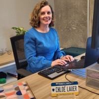 E. Chloé Lauer