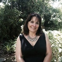 Marcia Valenzuela Schmidt