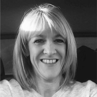 Yvonne Holland