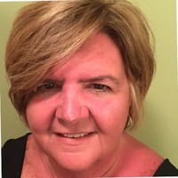 Lynne Wallom
