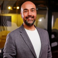 Özhan T.
