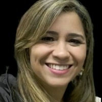 Angélica Linhares