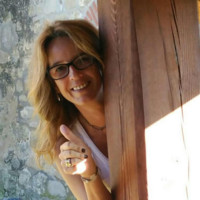 Nuria Vives Roura