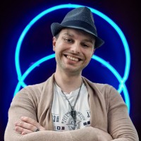 Vladyslav Shapelich