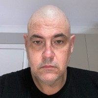 Graham W Wöbcke